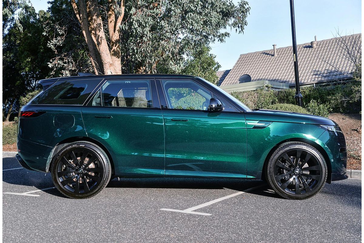 2025 Land Rover Range Rover Sport D300 Dynamic SE L461