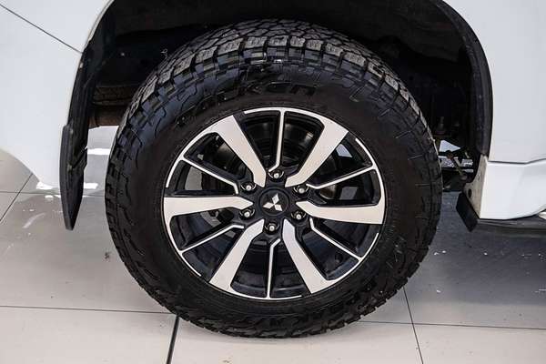 2019 Mitsubishi Pajero Sport GLS QE