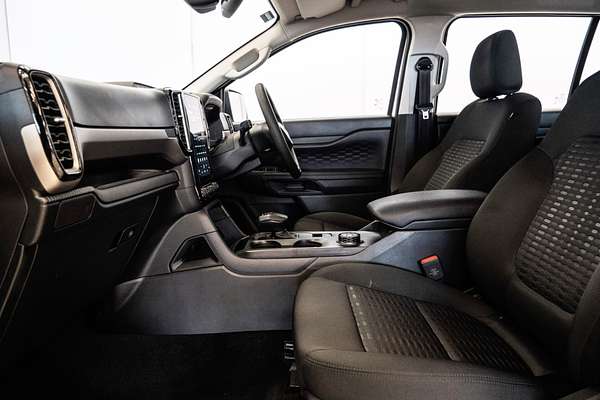 2024 Ford Everest Ambiente 2.0L