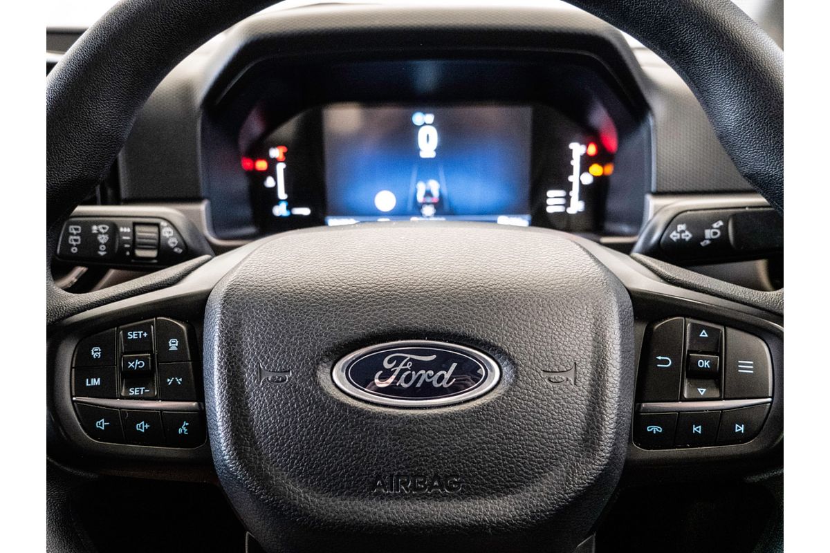 2024 Ford Everest Ambiente 2.0L