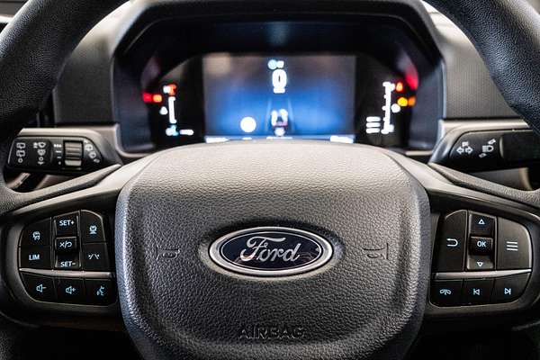 2024 Ford Everest Ambiente 2.0L