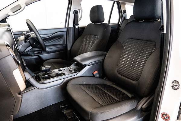 2024 Ford Everest Ambiente 2.0L