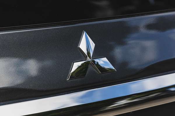 2023 Mitsubishi Pajero Sport GLS QF