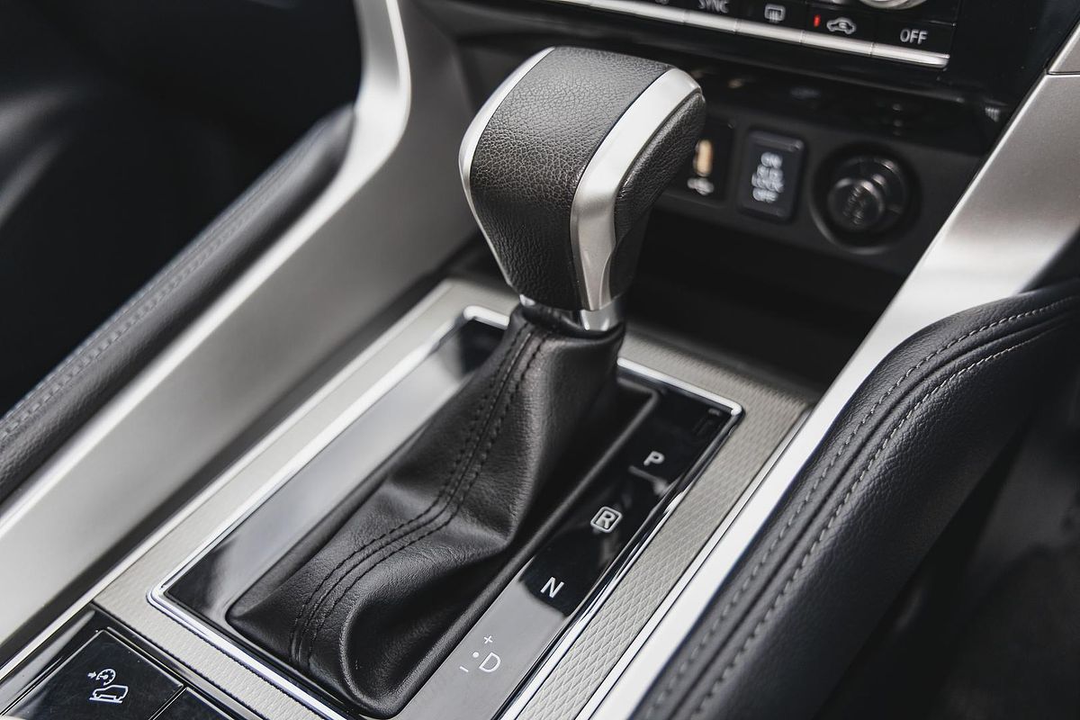 2023 Mitsubishi Pajero Sport GLS QF