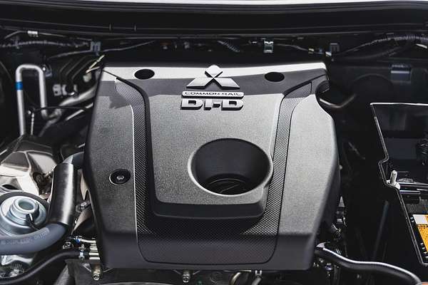 2023 Mitsubishi Pajero Sport GLS QF