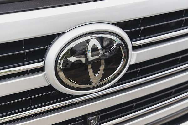 2022 Toyota Landcruiser VX FJA300R