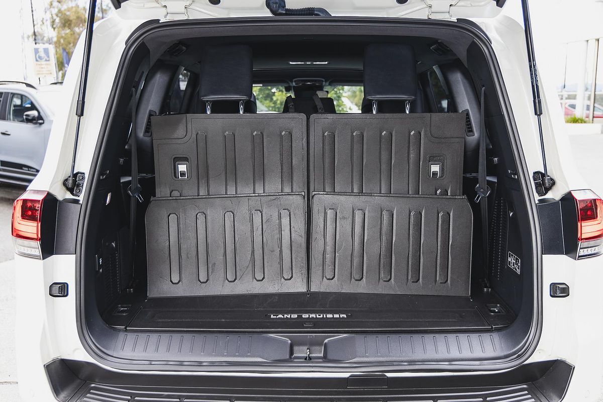 2022 Toyota Landcruiser VX FJA300R
