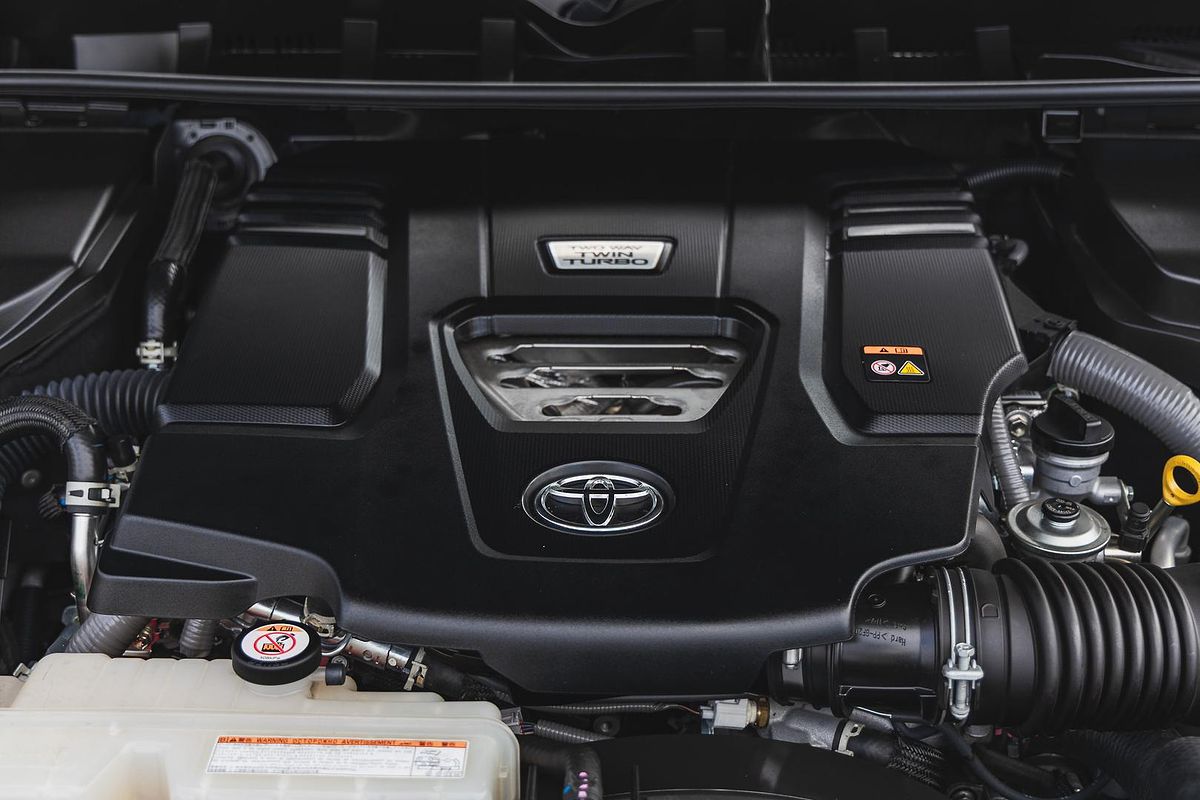 2022 Toyota Landcruiser VX FJA300R