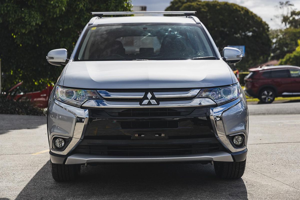 2022 Mitsubishi Outlander ES ZM