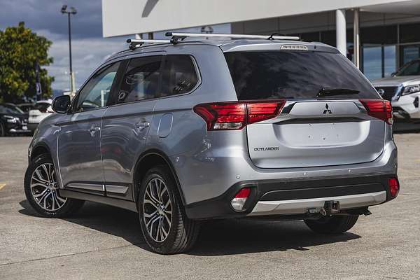 2022 Mitsubishi Outlander ES ZM