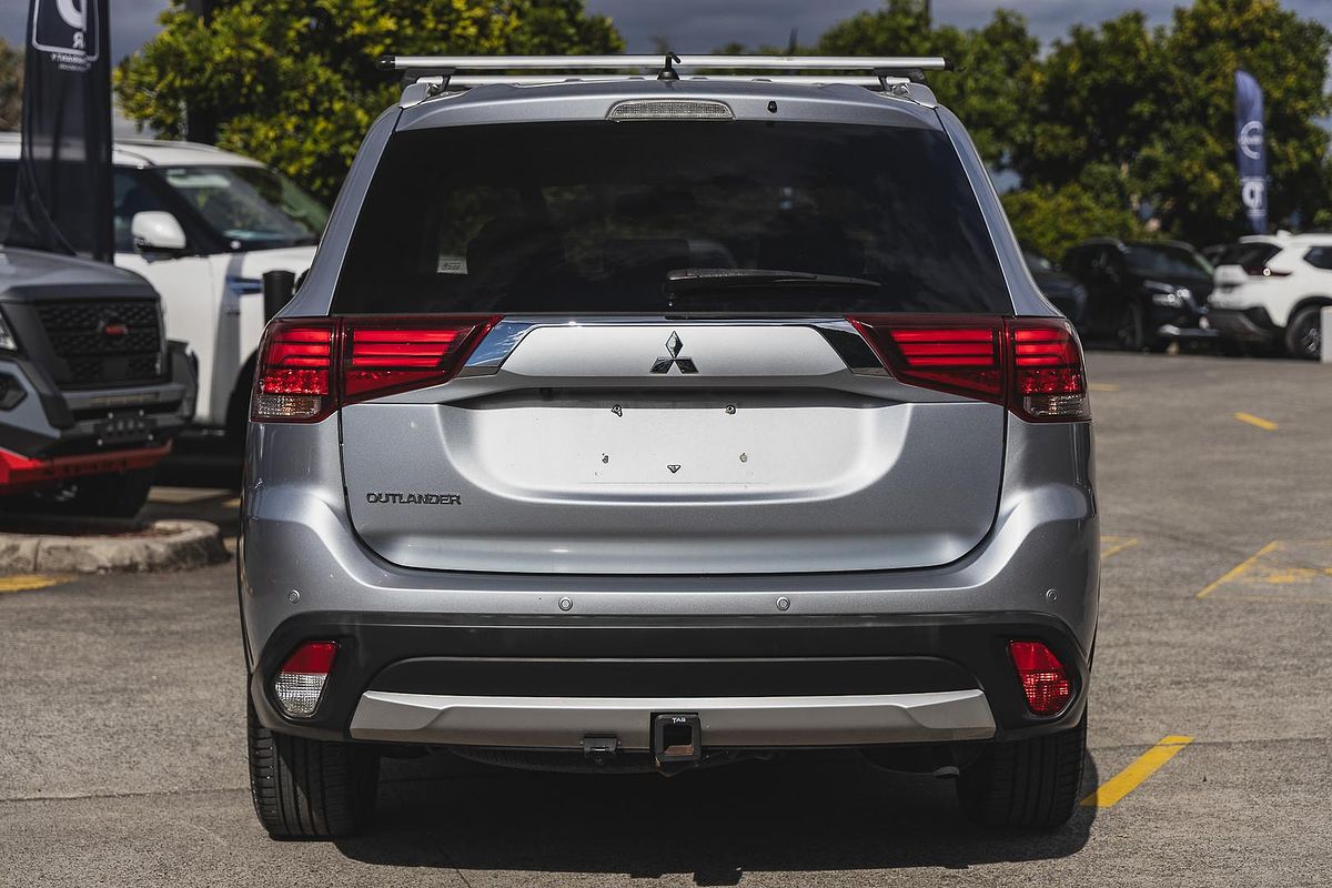 2022 Mitsubishi Outlander ES ZM