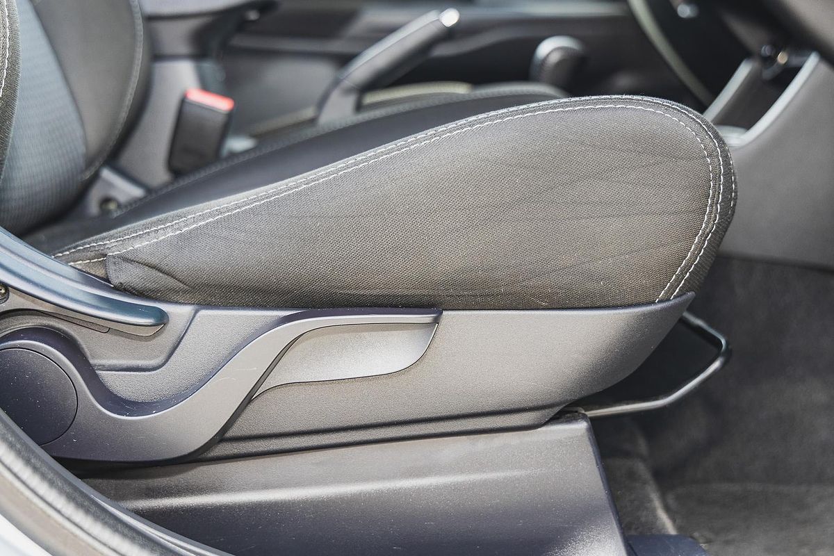 2022 Mitsubishi Outlander ES ZM