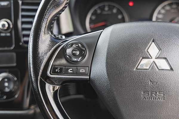 2022 Mitsubishi Outlander ES ZM