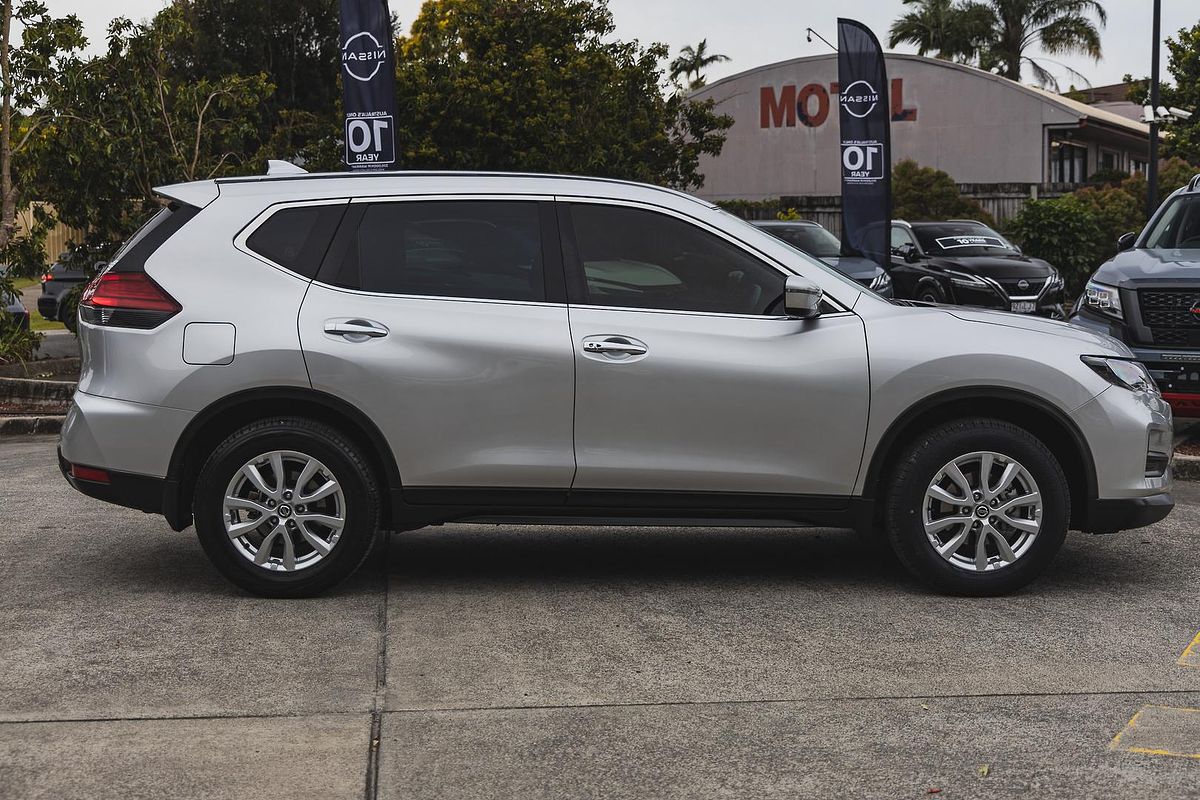 2022 Nissan X-TRAIL ST T32