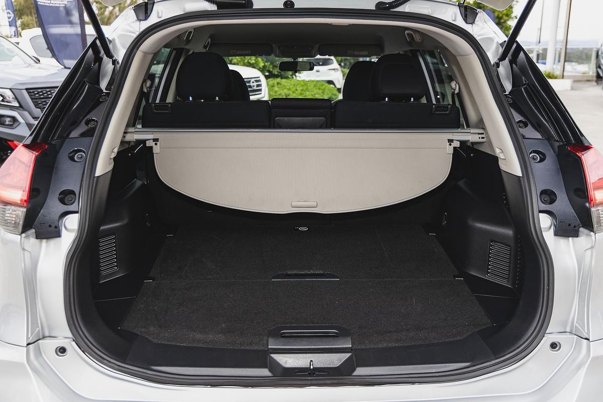 2022 Nissan X-TRAIL ST T32