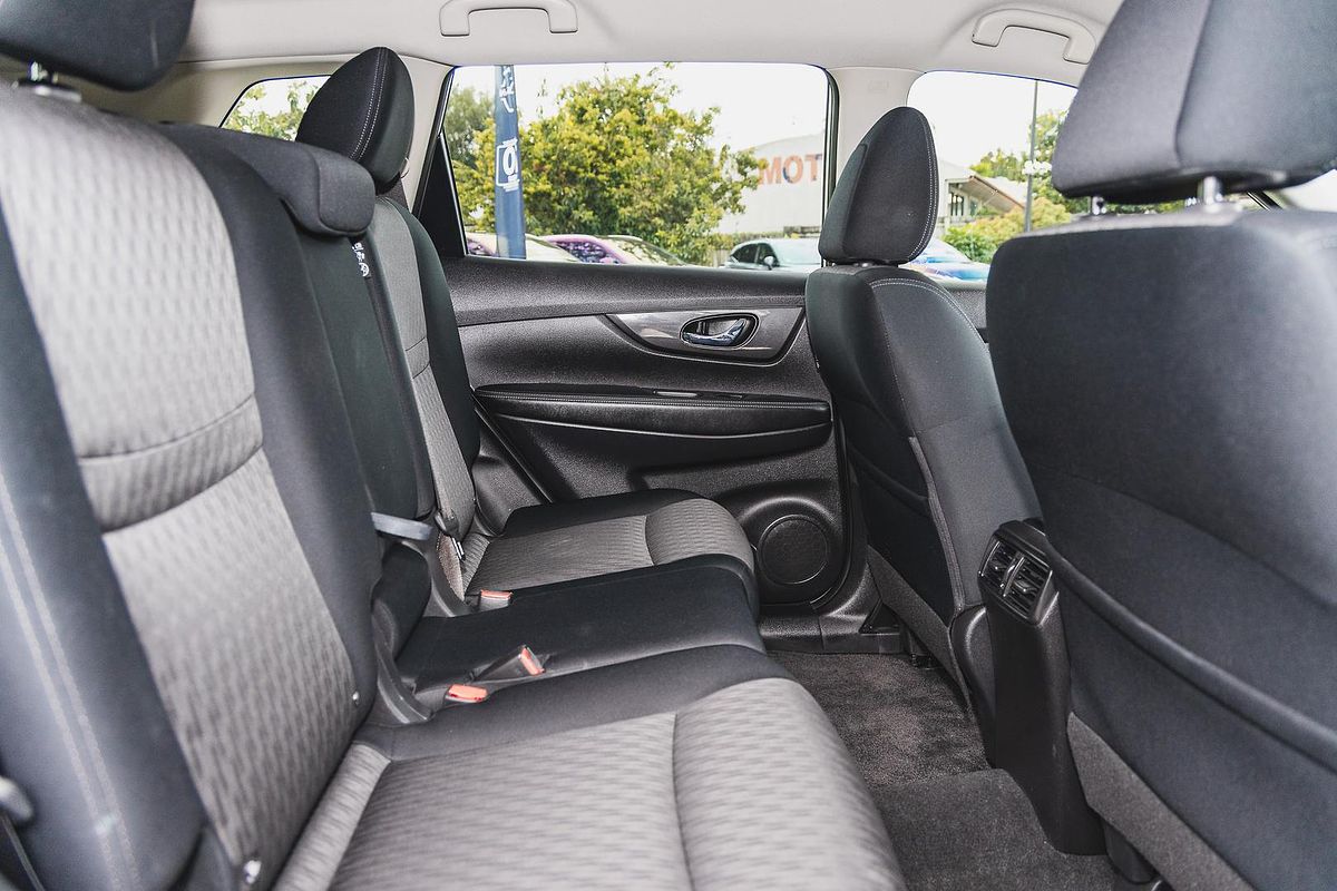 2022 Nissan X-TRAIL ST T32