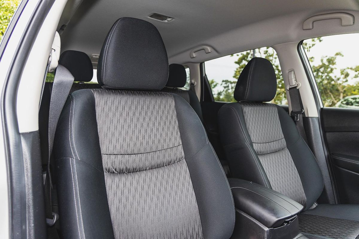 2022 Nissan X-TRAIL ST T32