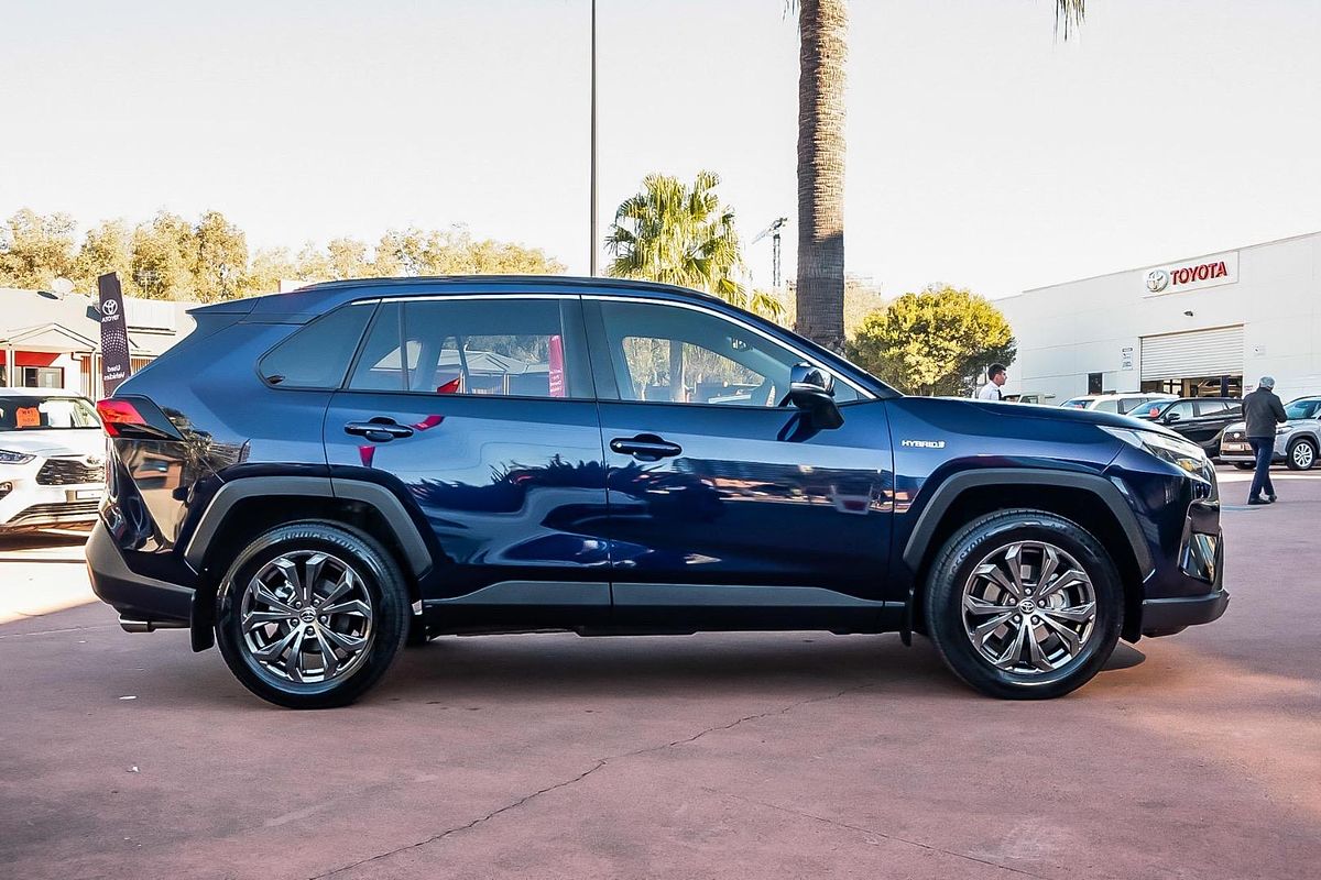 2024 Toyota RAV4 GXL AXAH52R