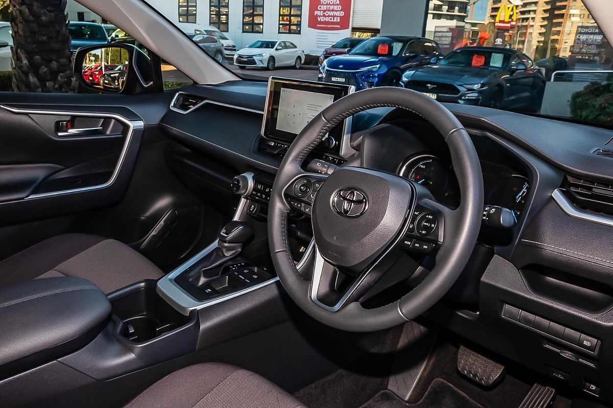 2024 Toyota RAV4 GXL AXAH52R