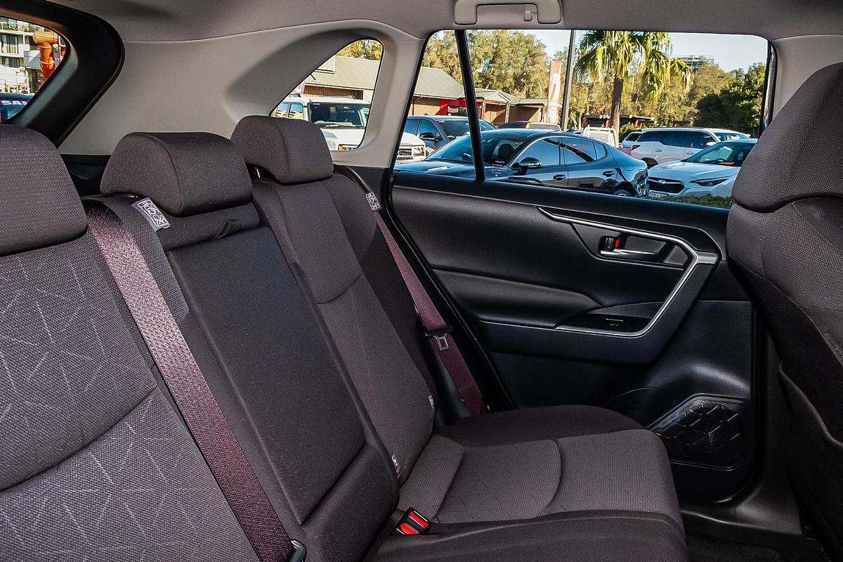 2024 Toyota RAV4 GXL AXAH52R