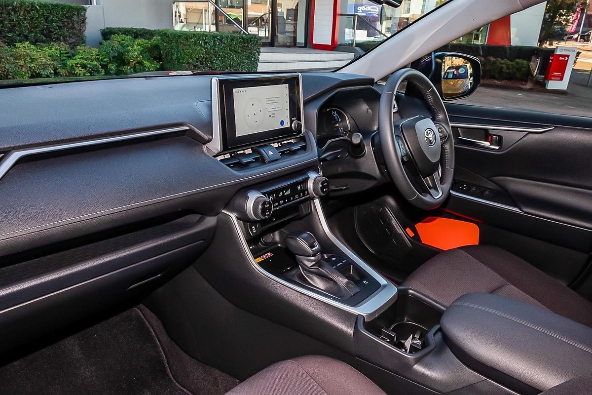 2024 Toyota RAV4 GXL AXAH52R