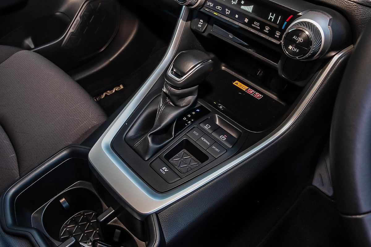 2024 Toyota RAV4 GXL AXAH52R