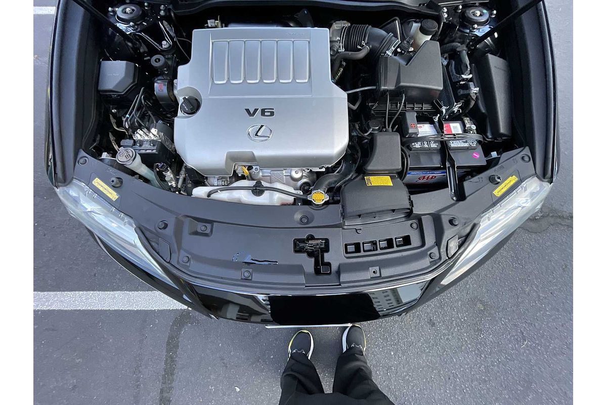 2013 Lexus ES 4dr Sdn