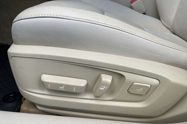 2013 Lexus ES 4dr Sdn