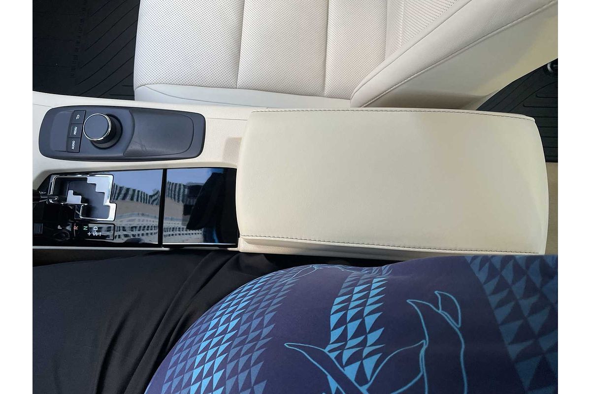 2013 Lexus ES 4dr Sdn