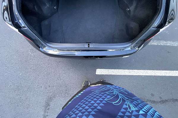 2013 Lexus ES 4dr Sdn