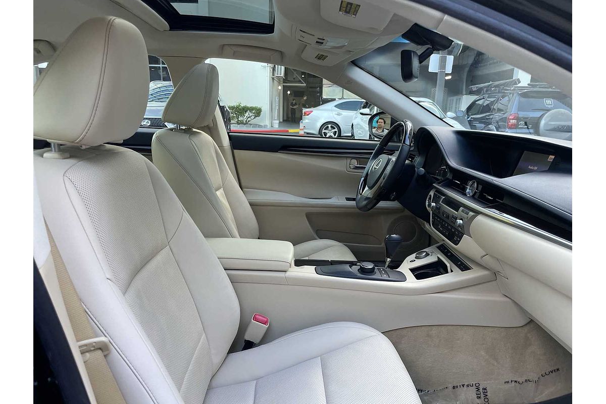 2013 Lexus ES 4dr Sdn