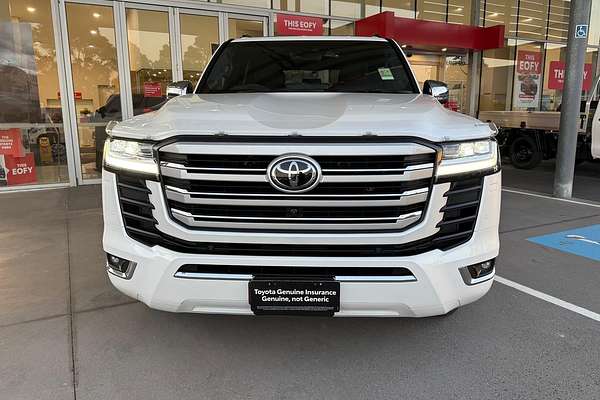 2024 Toyota Landcruiser Sahara ZX FJA300R