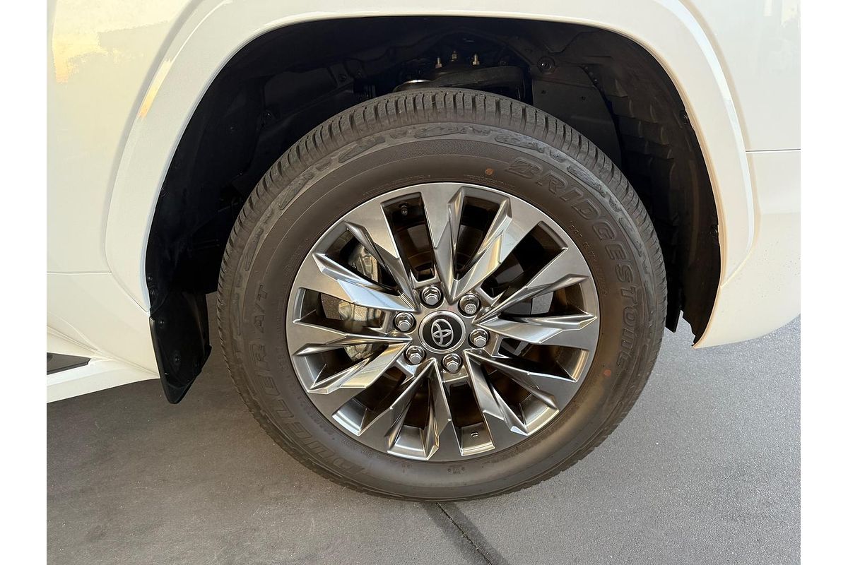 2024 Toyota Landcruiser Sahara ZX FJA300R