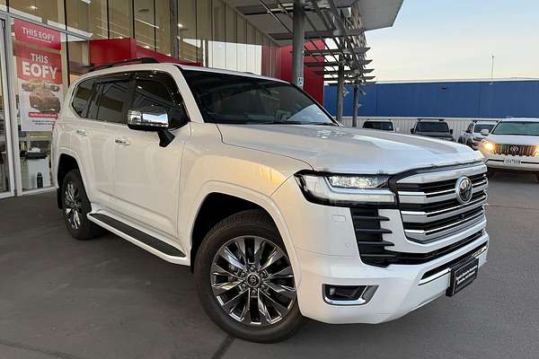 2024 Toyota Landcruiser Sahara ZX FJA300R