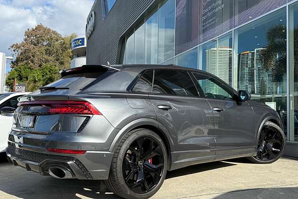 2023 Audi RS Q8 TFSI F1