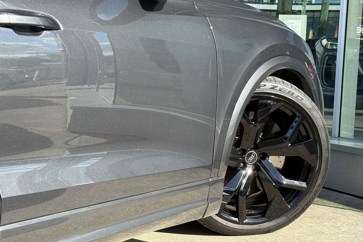 2023 Audi RS Q8 TFSI F1