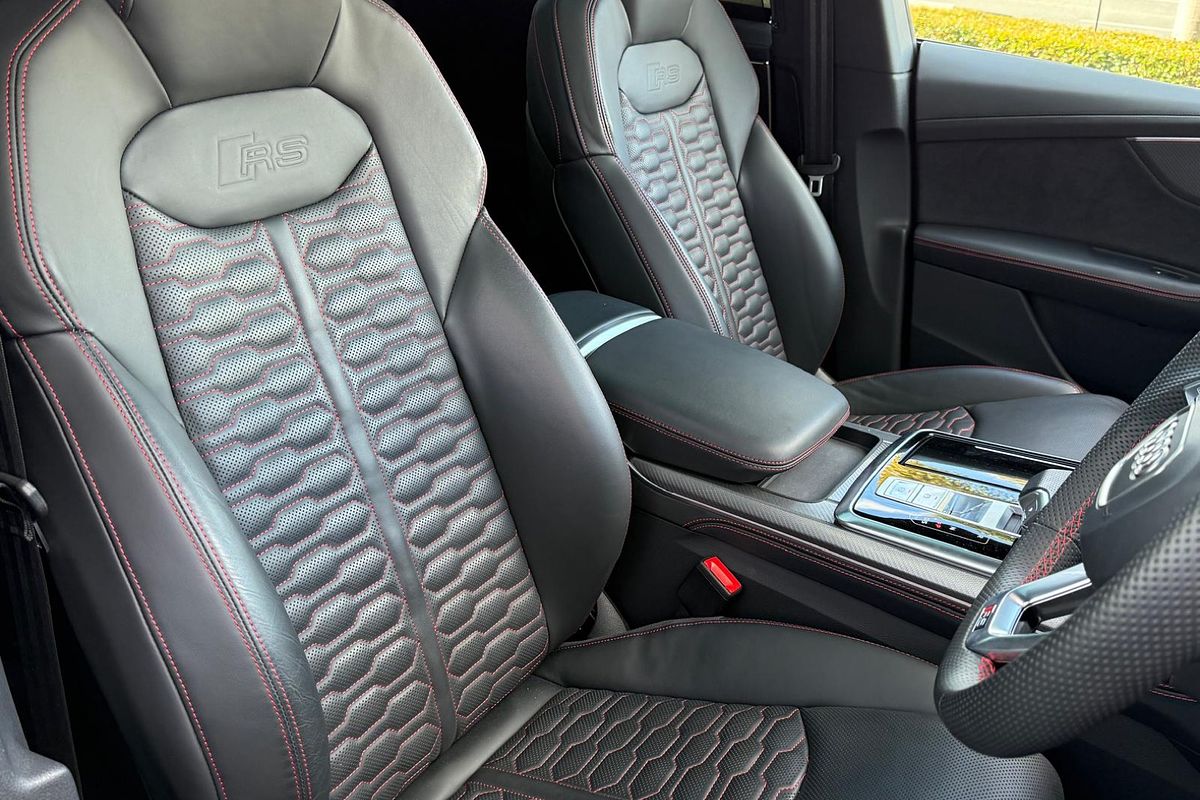 2023 Audi RS Q8 TFSI F1