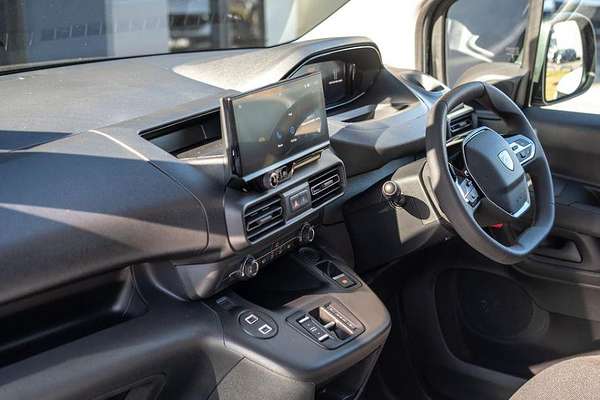 2025 Peugeot Partner Premium K9 SWB