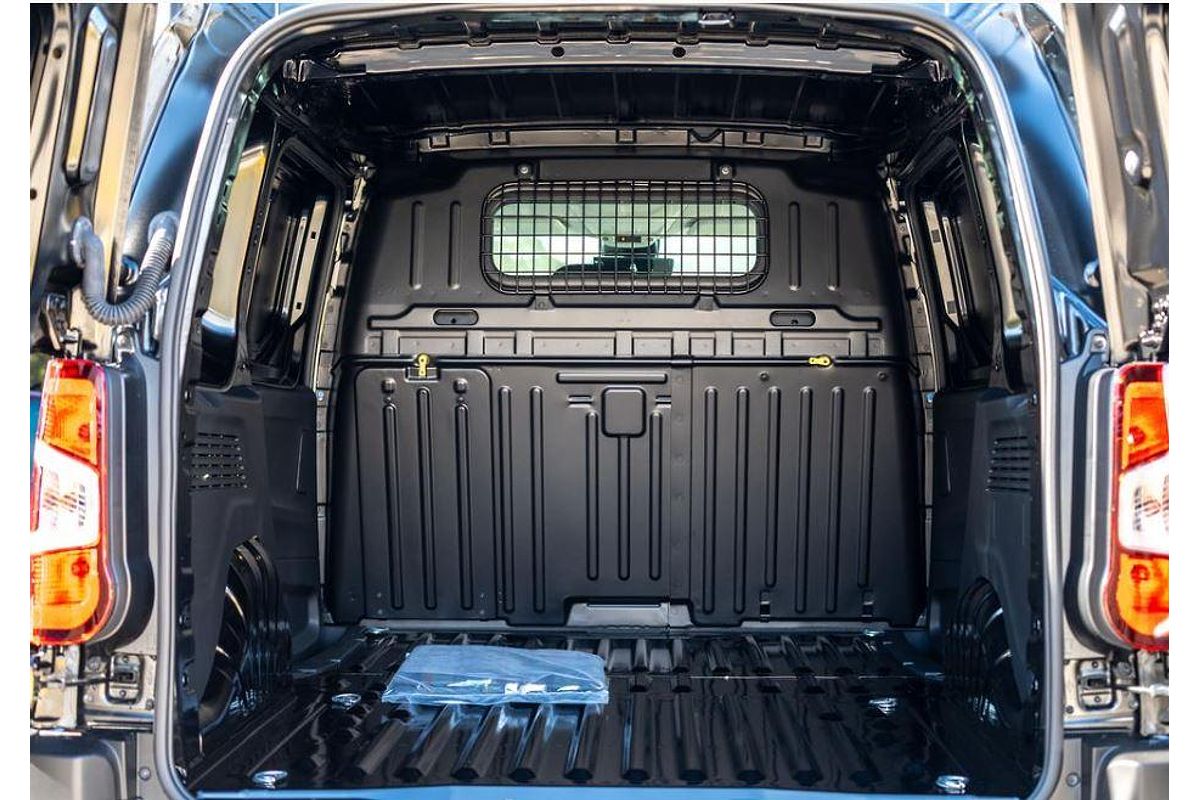 2025 Peugeot Partner Premium K9 SWB