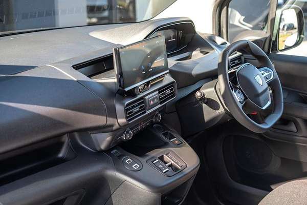 2025 Peugeot Partner Premium K9 SWB