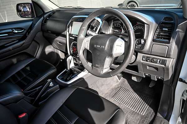 2021 Isuzu MU-X LS-T