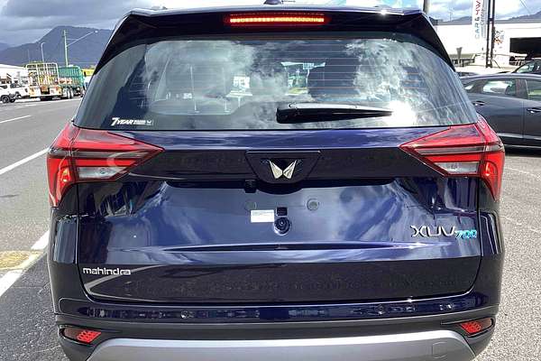 2025 Mahindra XUV700 AX7L