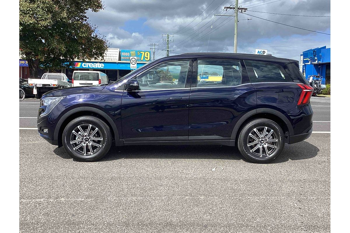2025 Mahindra XUV700 AX7L