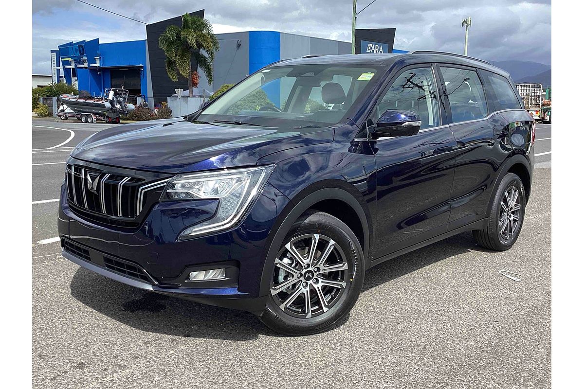 2025 Mahindra XUV700 AX7L