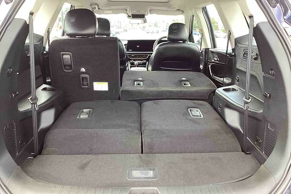 2025 Mahindra XUV700 AX7L