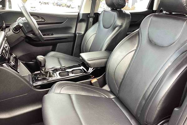 2025 Mahindra XUV700 AX7L