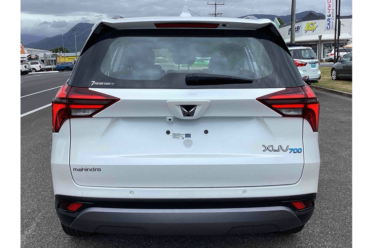 2025 Mahindra XUV700 AX7L