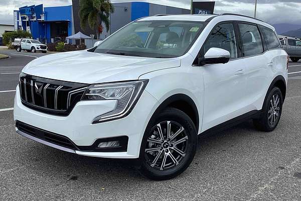 2025 Mahindra XUV700 AX7L