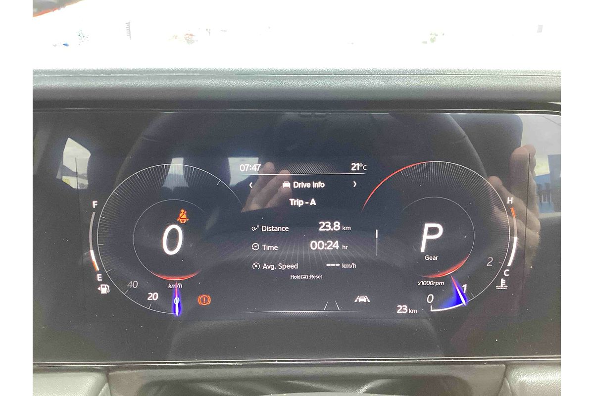 2025 Mahindra XUV700 AX7L