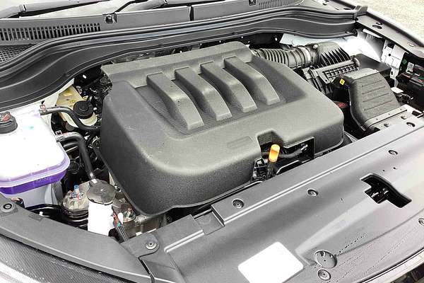 2025 Mahindra XUV700 AX7L
